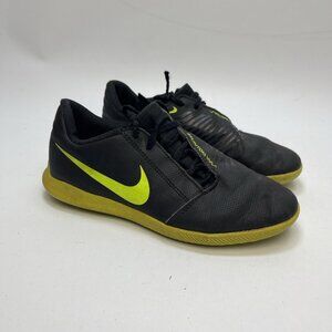 Nike Jr Phantom Venom Club IC indoor soccer shoes black/volt AO0399 007 Size 2Y